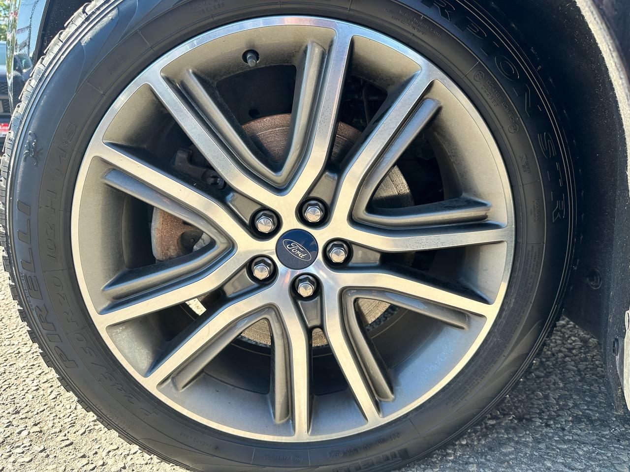 2019 Ford Edge TitaniumAWD HTD/CLD-LTHR PanoRoof NAV ParkAssist Photo
