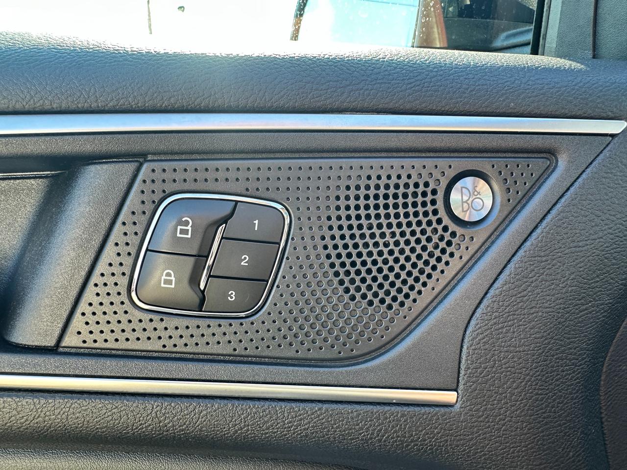 2019 Ford Edge TitaniumAWD HTD/CLD-LTHR PanoRoof NAV ParkAssist Photo