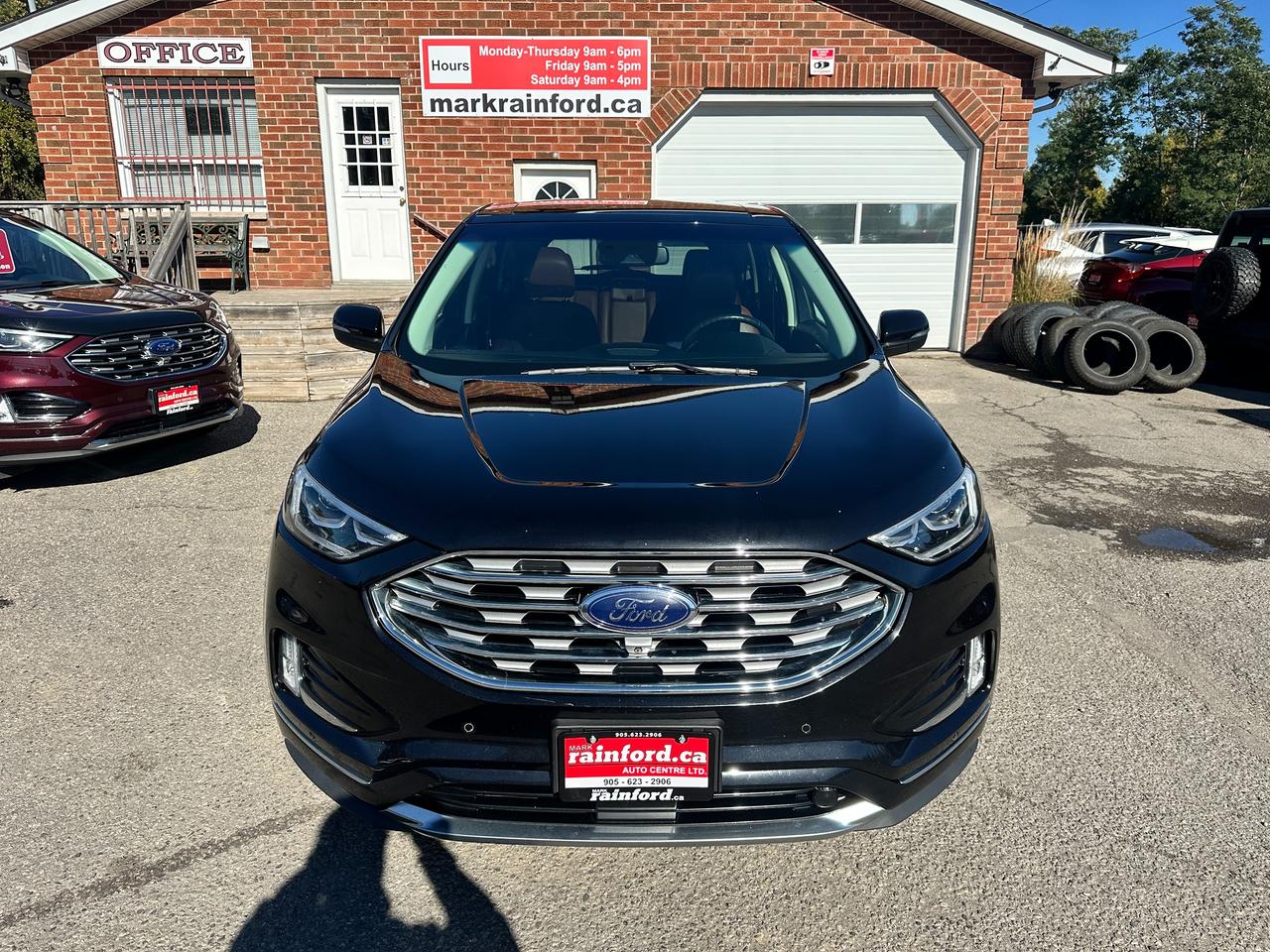 2019 Ford Edge TitaniumAWD HTD/CLD-LTHR PanoRoof NAV ParkAssist Photo5