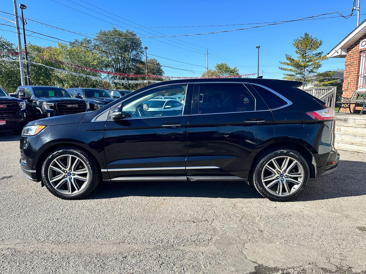 2019 Ford Edge TitaniumAWD HTD/CLD-LTHR PanoRoof NAV ParkAssist Photo