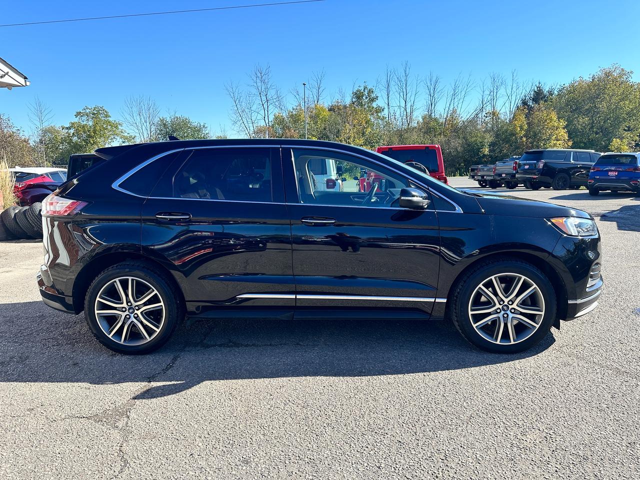 2019 Ford Edge TitaniumAWD HTD/CLD-LTHR PanoRoof NAV ParkAssist Photo