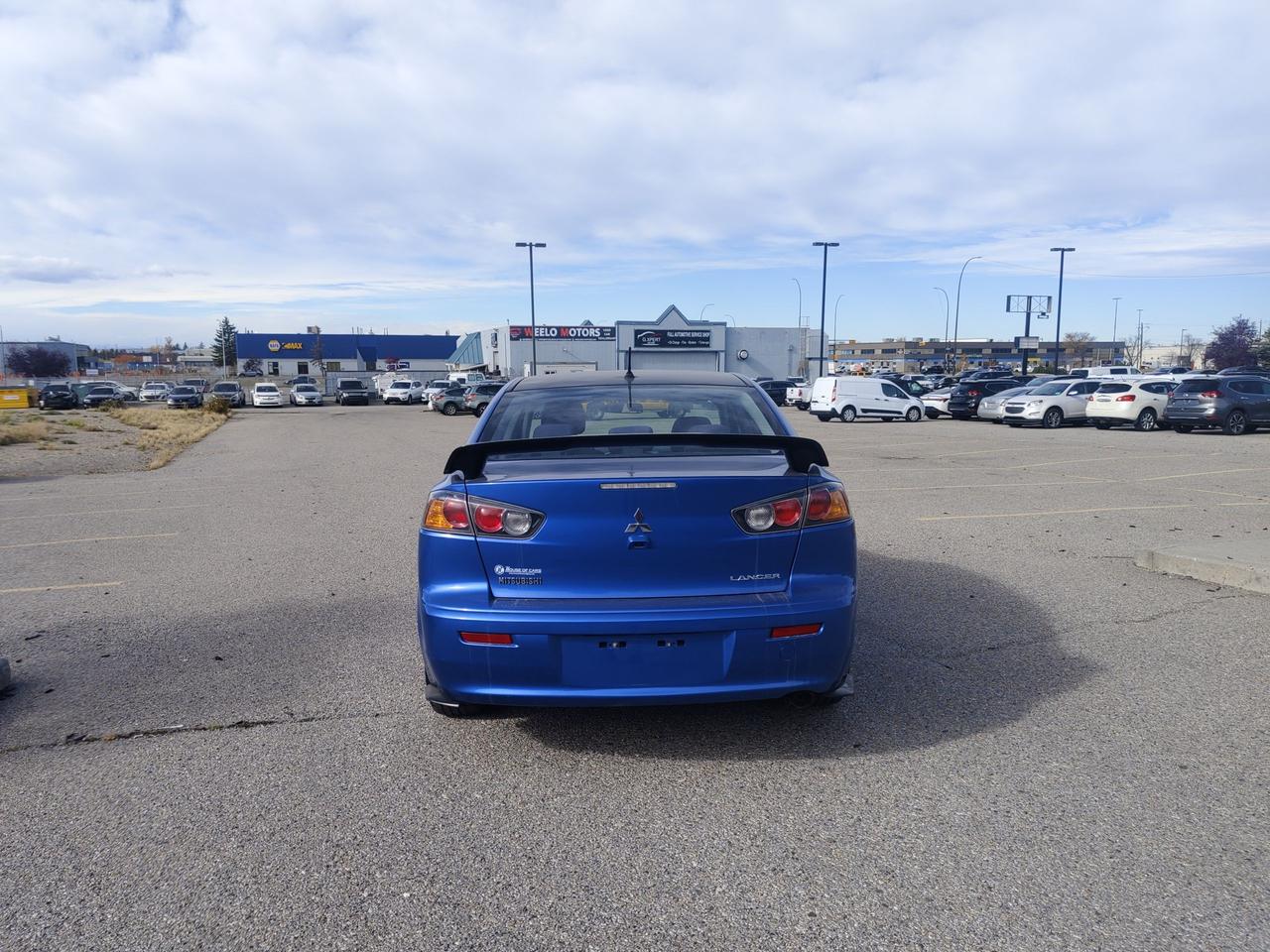 2017 Mitsubishi Lancer ES Photo