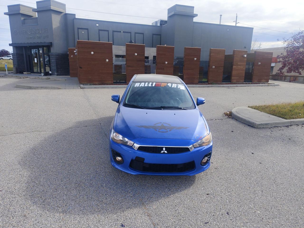 2017 Mitsubishi Lancer ES Photo