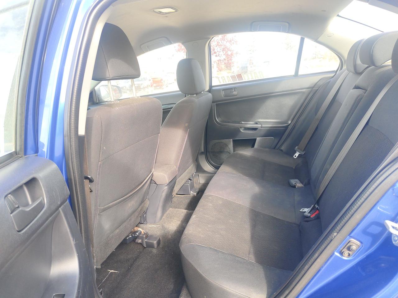 2017 Mitsubishi Lancer ES Photo