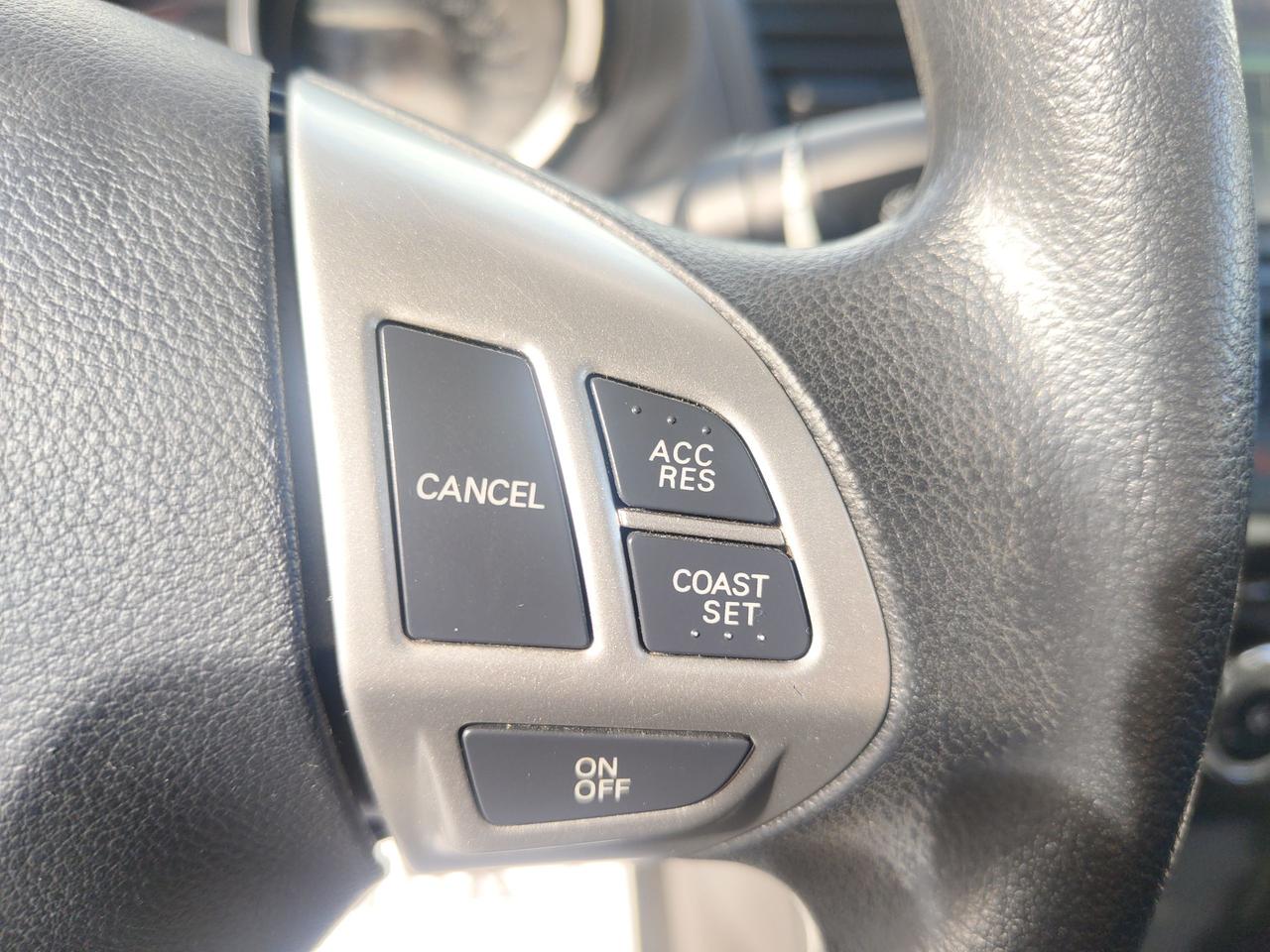 2017 Mitsubishi Lancer ES Photo