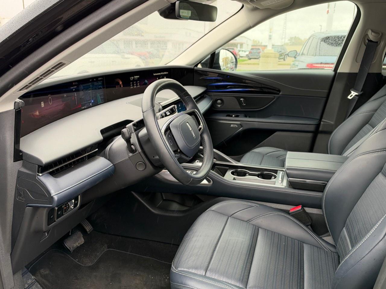 2025 Lincoln Nautilus Reserve AWD Photo