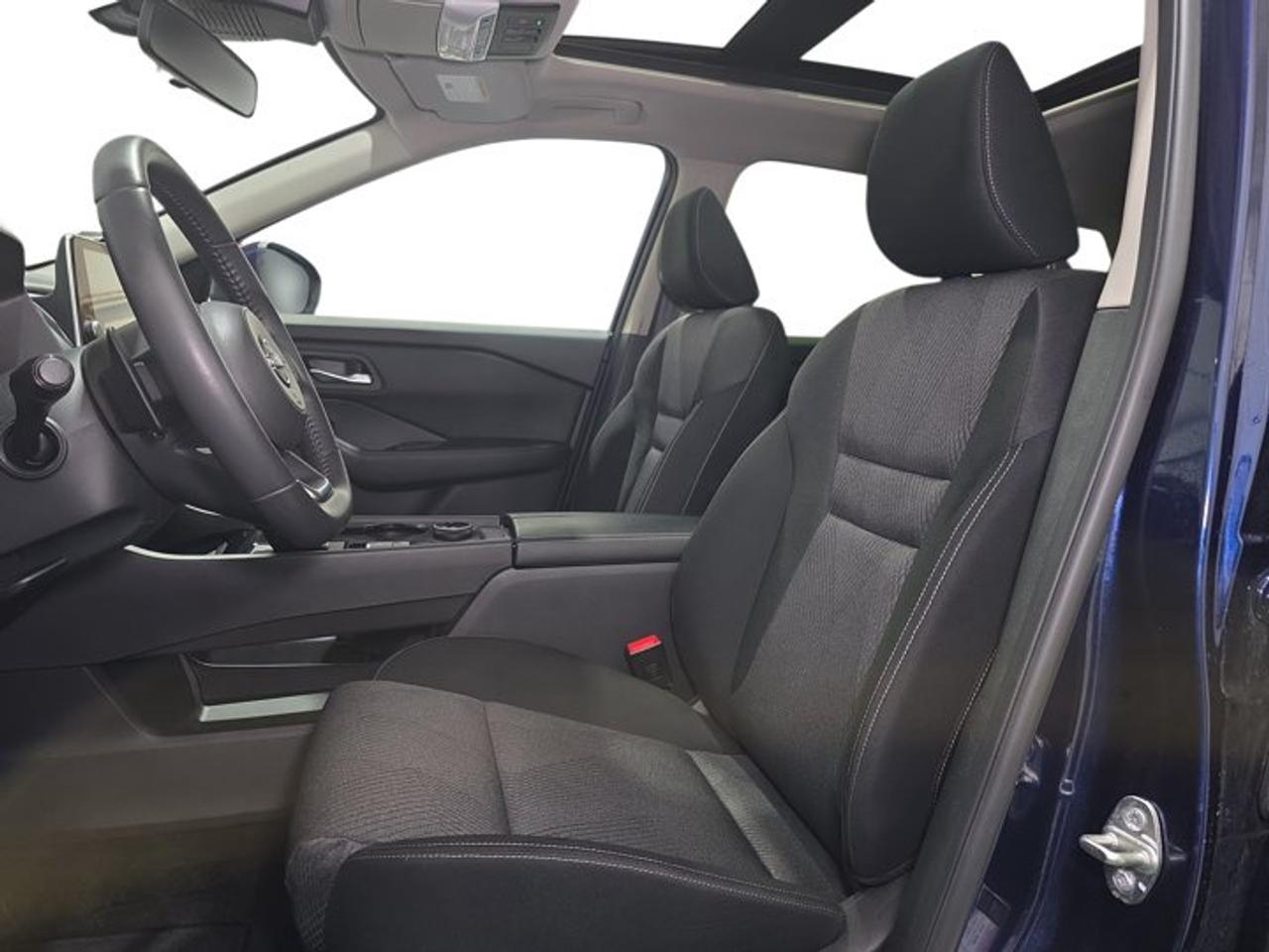 2024 Nissan Rogue SV Photo