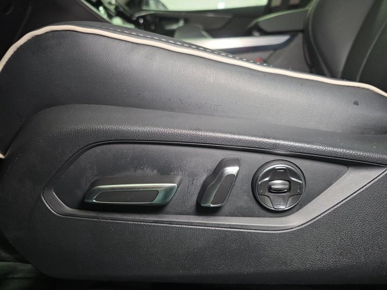 2024 Acura MDX ADVANCE Photo