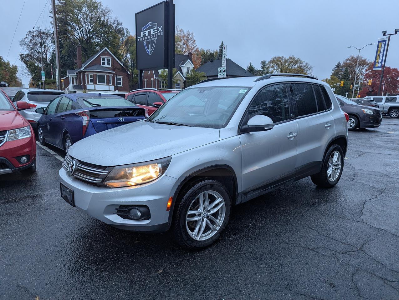 2017 Volkswagen Tiguan Wolfsburg Edition Photo0