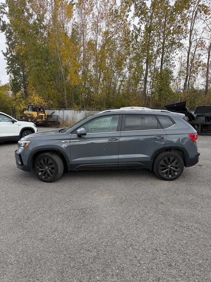2024 Volkswagen Taos Comfortline Photo1