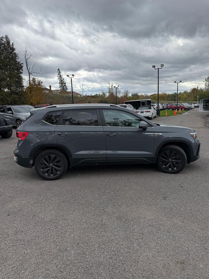 2024 Volkswagen Taos Comfortline Photo