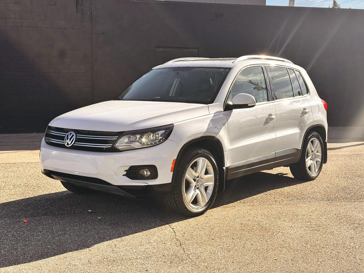 2014 Volkswagen Tiguan Highline - Photo #1