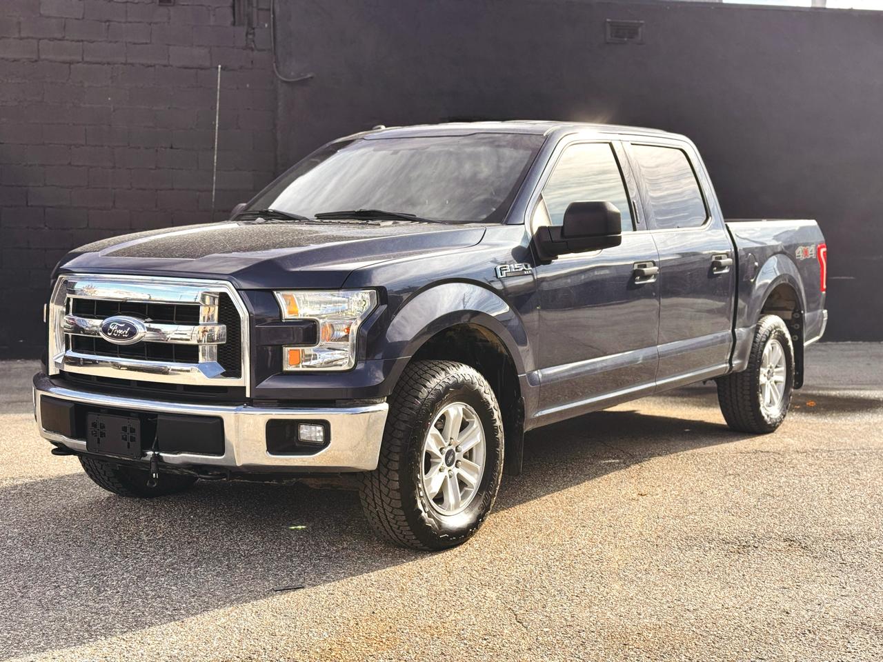 2017 Ford F-150 XLT - Photo #1
