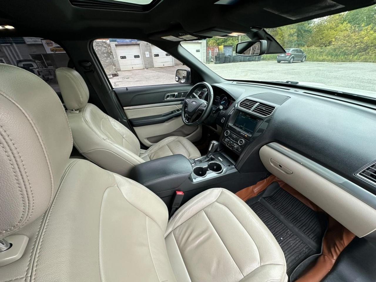 2018 Ford Explorer * 4X4 * NO ACCIDENTS XLT Photo