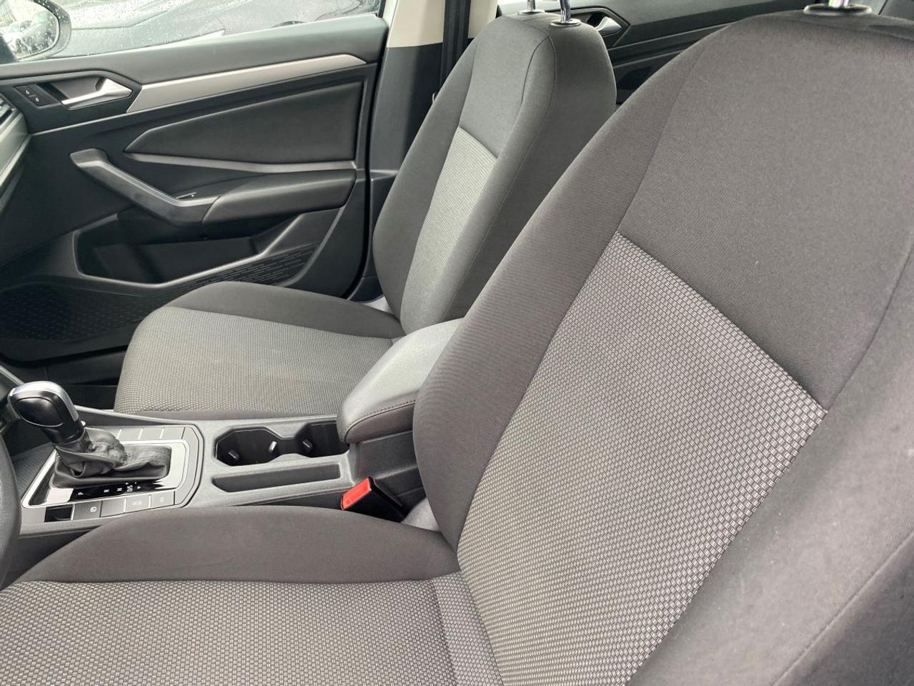 2020 Volkswagen Jetta Comfortline WITH NEW TIRES!! Photo