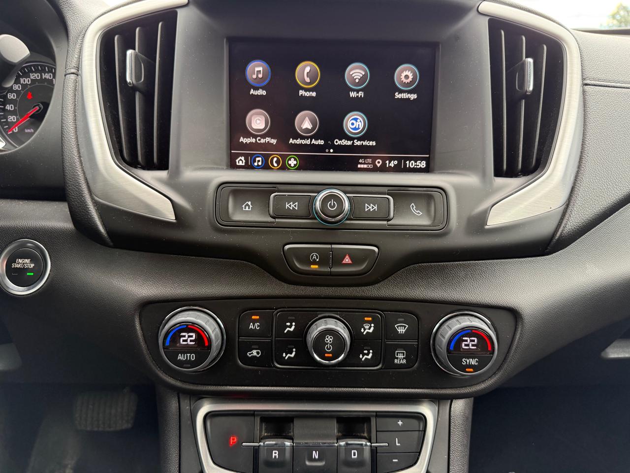 2024 GMC Terrain SLE CarPlay! Heat Seats! AutoStart! Photo