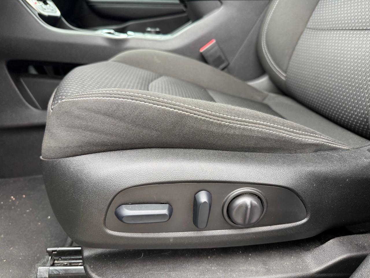 2024 GMC Terrain SLE CarPlay! Heat Seats! AutoStart! Photo