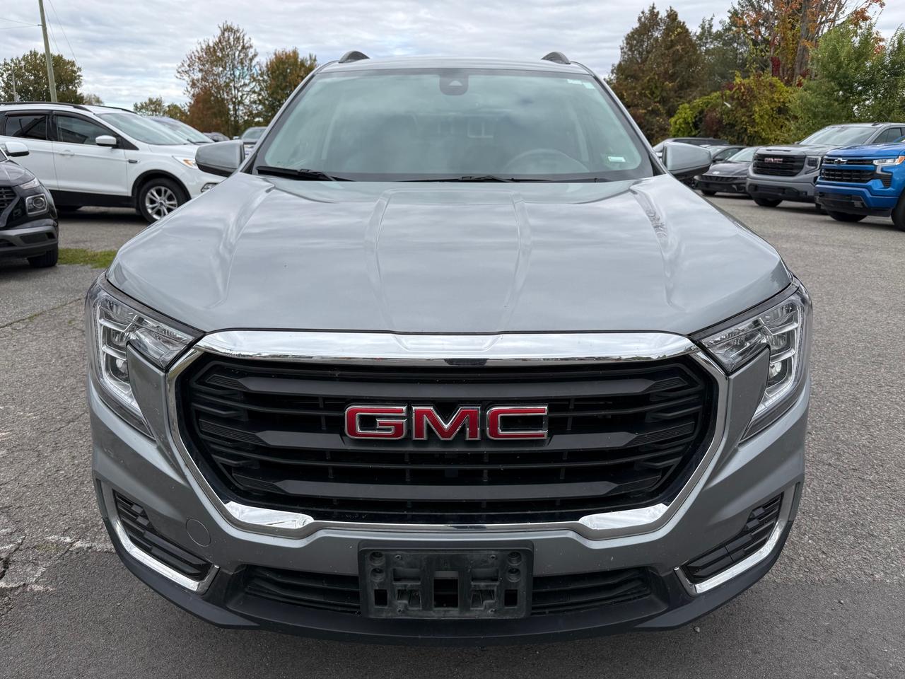 2024 GMC Terrain SLE CarPlay! Heat Seats! AutoStart! Photo