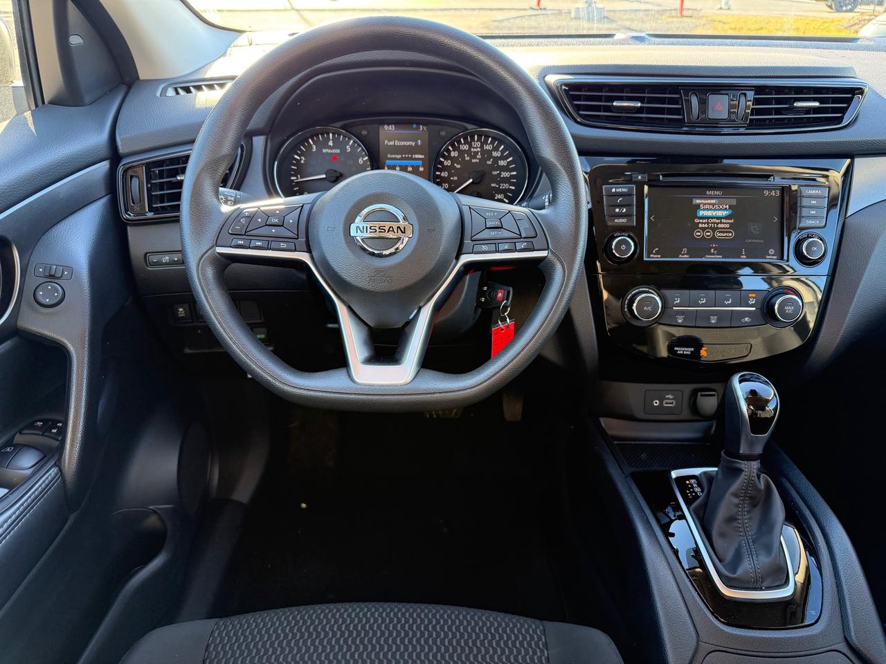 2023 Nissan Qashqai Heated Seats! CarPlay! Photo
