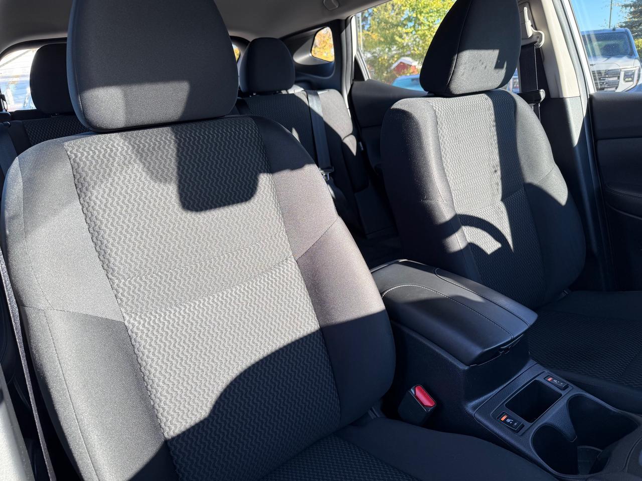 2023 Nissan Qashqai Heated Seats! CarPlay! Photo