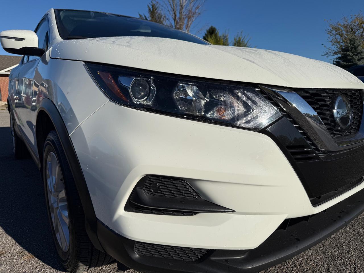 2023 Nissan Qashqai Heated Seats! CarPlay! Photo