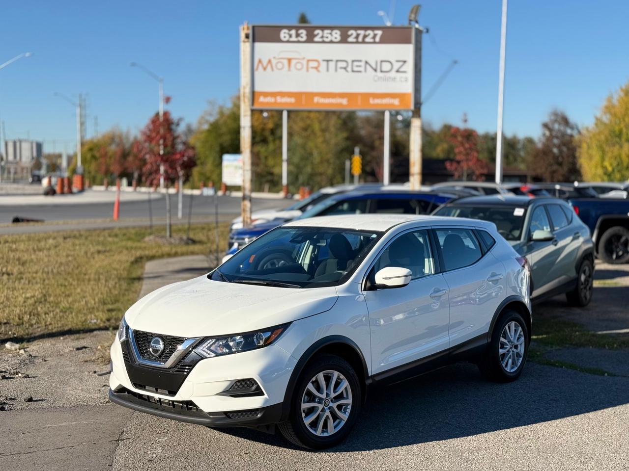 2023 Nissan Qashqai Heated Seats! CarPlay! Photo