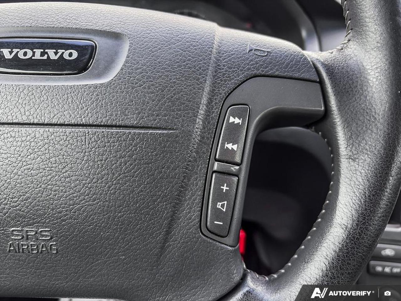 2001 Volvo S80 T6 A SR|NO ACCIDENTS|LOW KM|12 SVC RECORDS Photo
