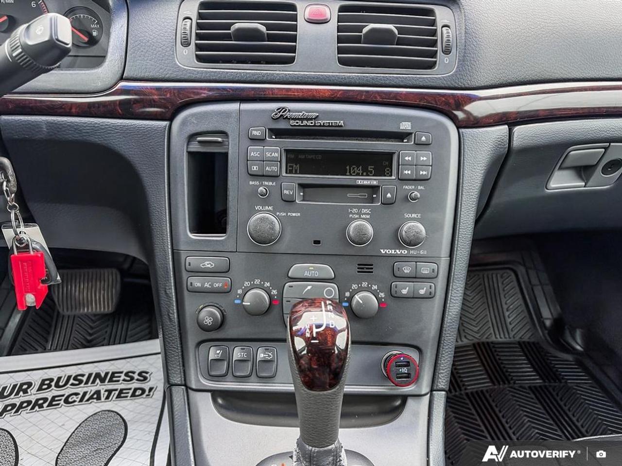2001 Volvo S80 T6 A SR|NO ACCIDENTS|LOW KM|12 SVC RECORDS Photo