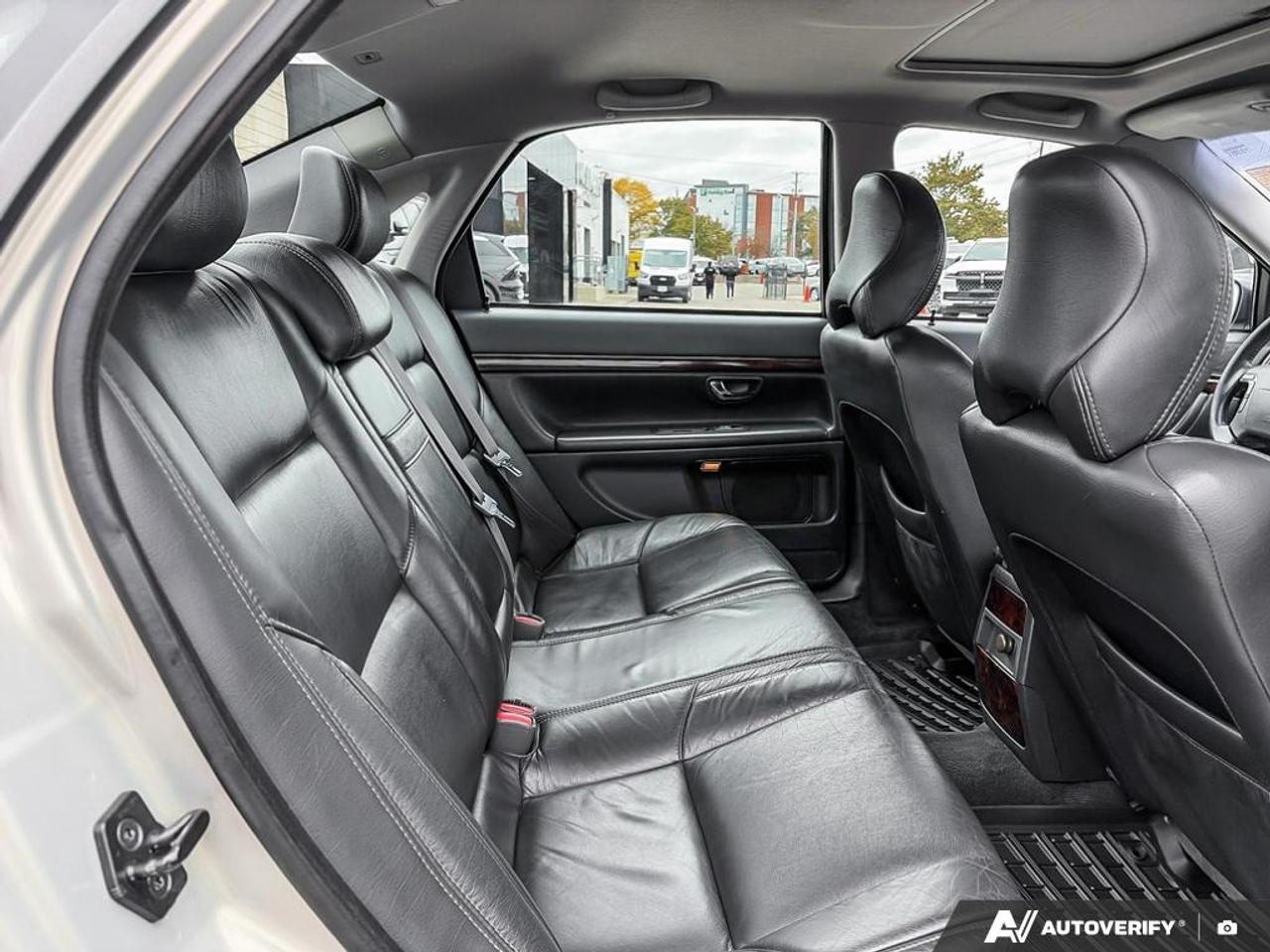 2001 Volvo S80 T6 A SR|NO ACCIDENTS|LOW KM|12 SVC RECORDS Photo