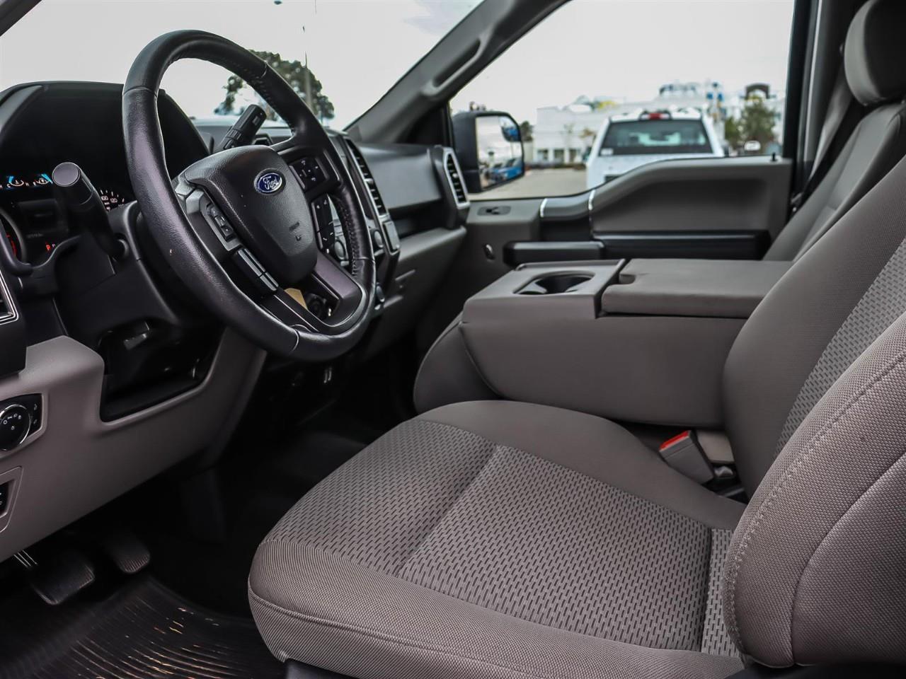 2020 Ford F-150 XLT V8 5.0 | 302A Pkg. | FX4 Pkg. | Tailgate Step | Rear View Camera | Photo