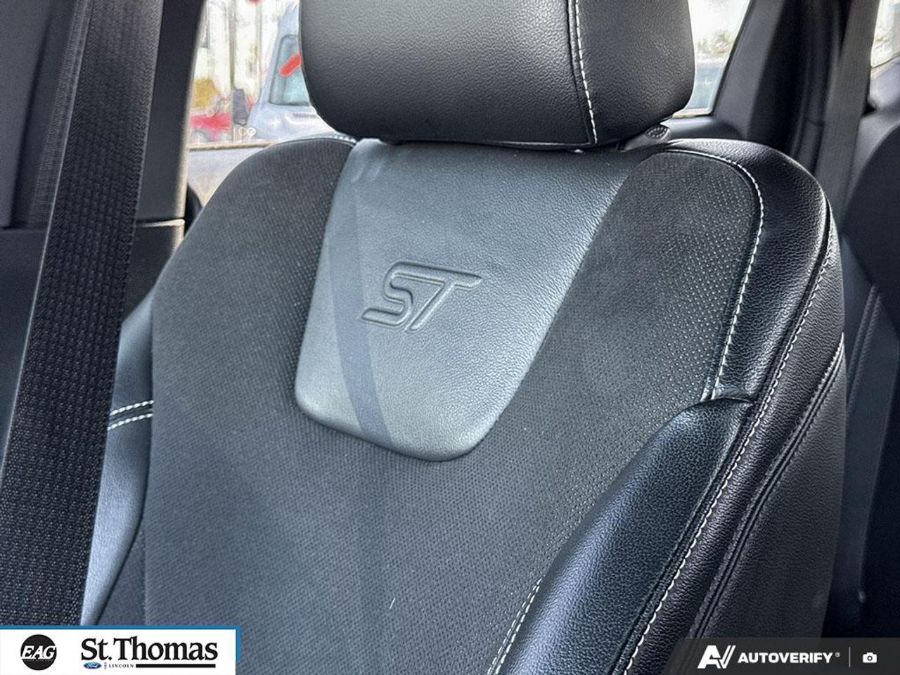 2022 Ford Edge ST Photo