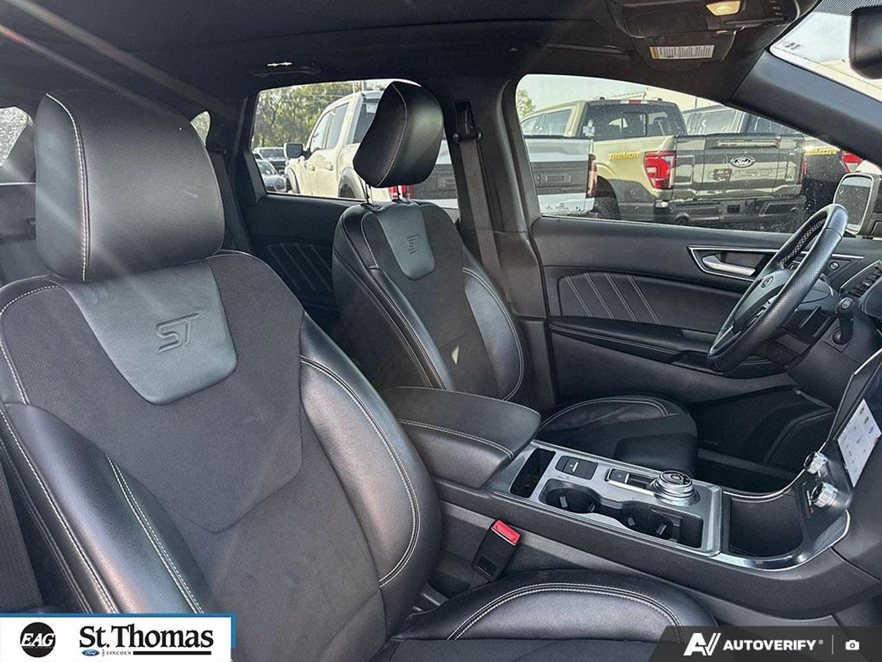2022 Ford Edge ST Photo