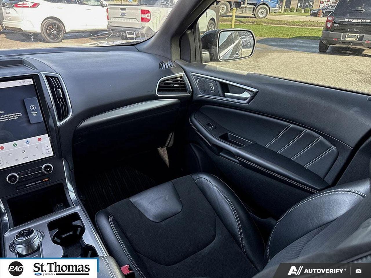 2022 Ford Edge ST Photo