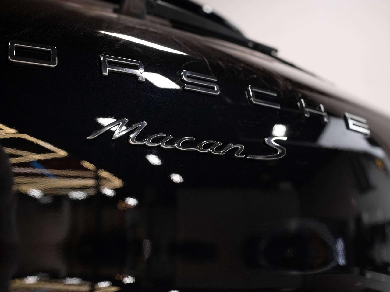 2018 Porsche Macan S | PREMIUM PLUS | 21 IN Photo