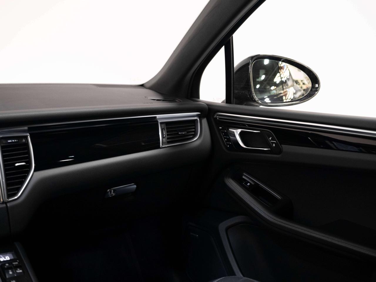 2018 Porsche Macan S | PREMIUM PLUS | 21 IN Photo