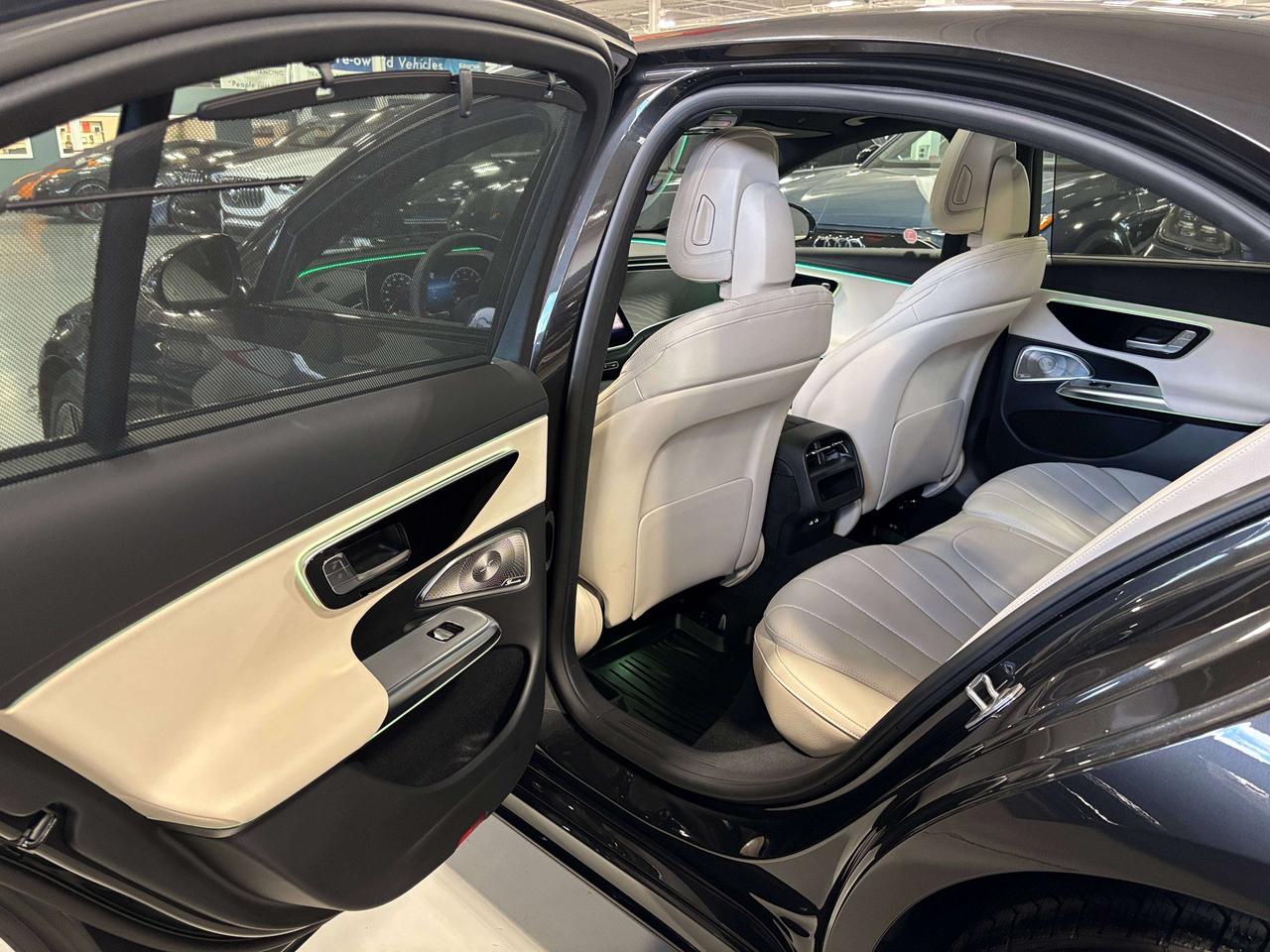 2026 Mercedes-Benz E-Class E350|4MATIC|AMGPKG|WHITELEATHER|CLUSTERNAV|HEADSUP Photo