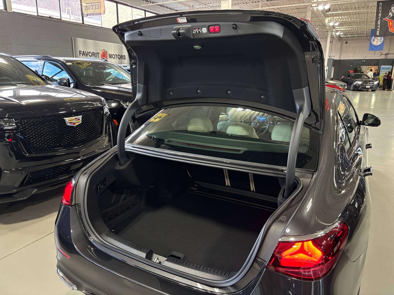 2026 Mercedes-Benz E-Class E350|4MATIC|AMGPKG|WHITELEATHER|CLUSTERNAV|HEADSUP Photo