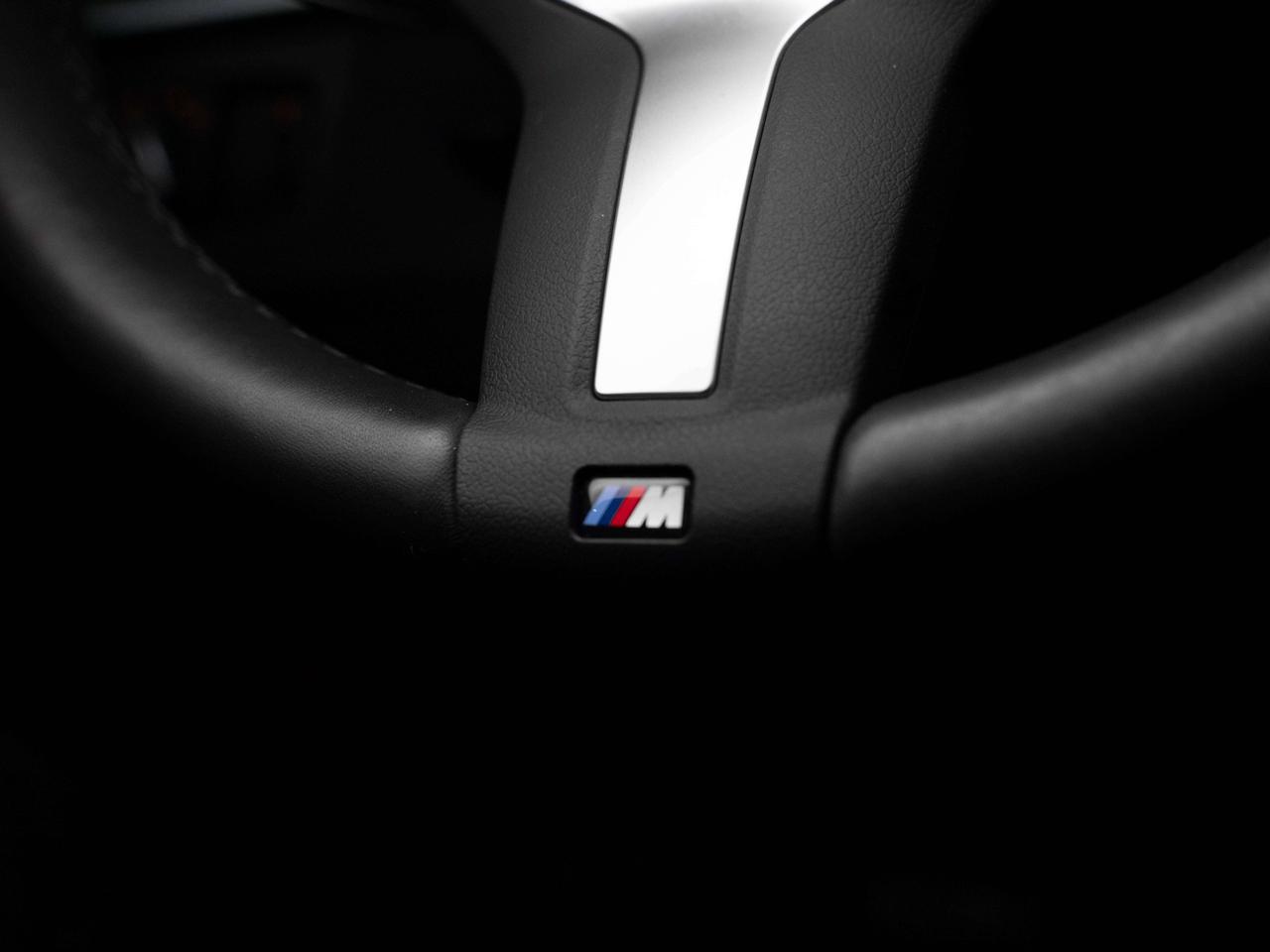 2018 BMW 3 Series XDRIVE | M PERFORMANCE | PREMIUM ENHANCE | LOW KMS Photo