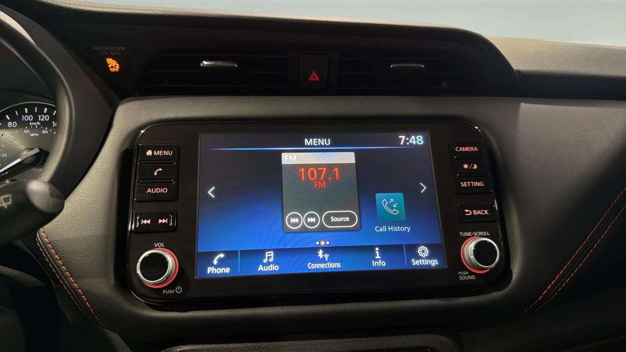 2024 Nissan Kicks SR| CLEAN CARFAX| BLIND SPOT| REMOTE START Photo