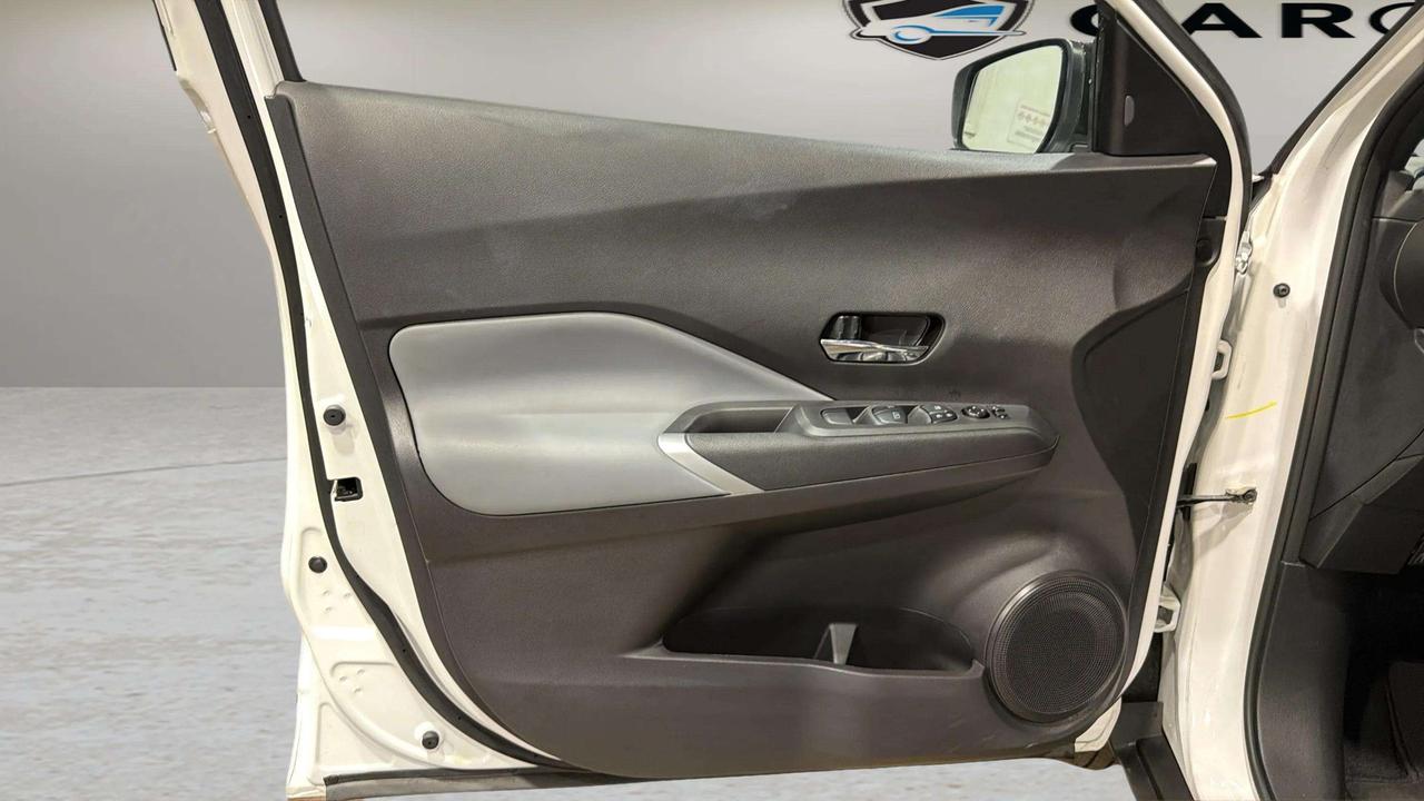 2024 Nissan Kicks SR| CLEAN CARFAX| BLIND SPOT| REMOTE START Photo