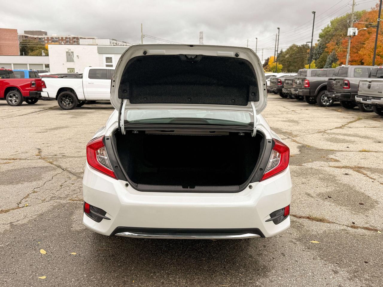 2020 Honda Civic Touring | NAVIGATION | SUNROOF | BLUETOOTH | Photo