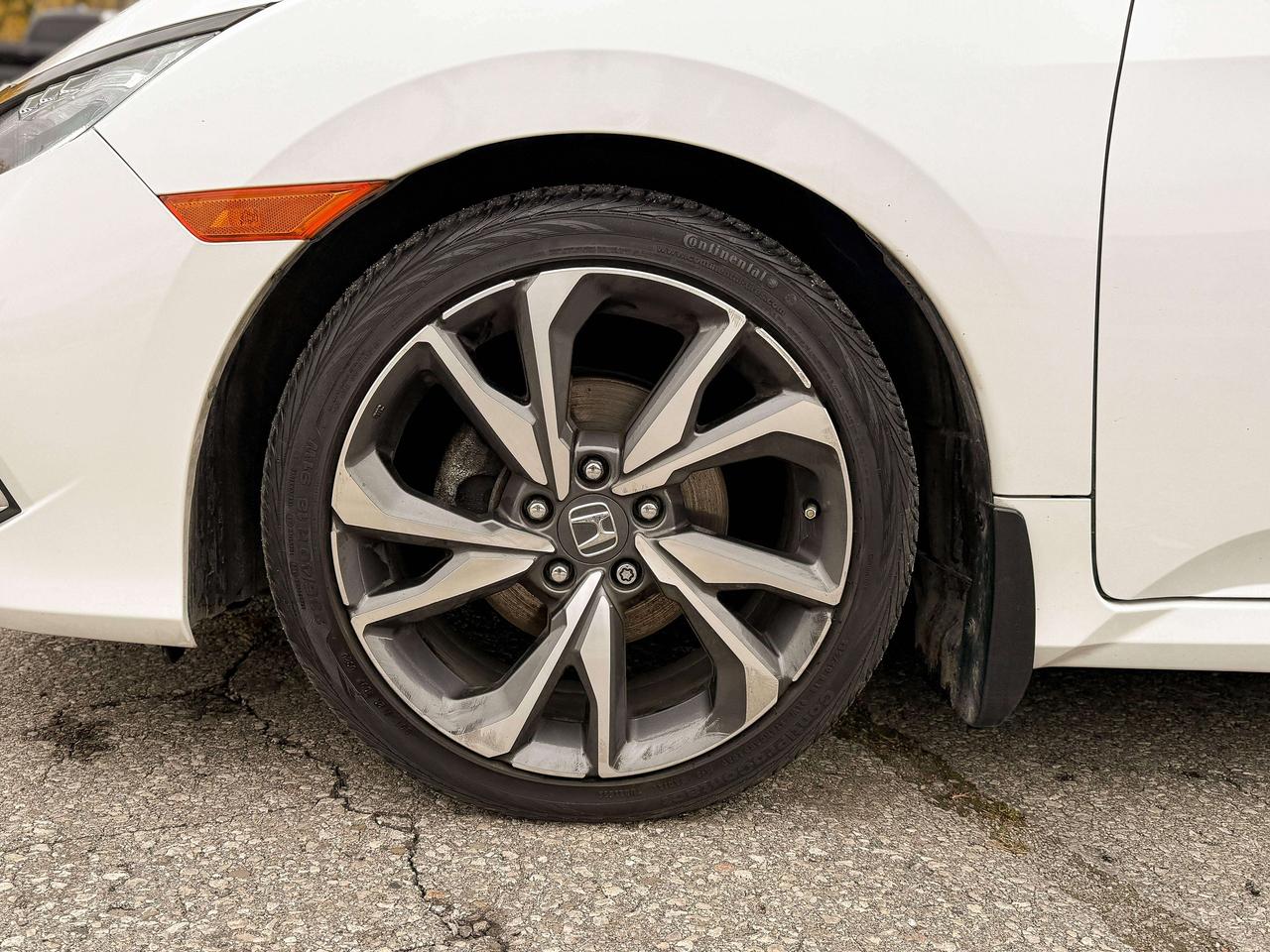 2020 Honda Civic Touring | NAVIGATION | SUNROOF | BLUETOOTH | Photo