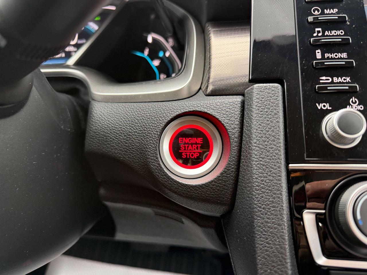 2020 Honda Civic Touring | NAVIGATION | SUNROOF | BLUETOOTH | Photo
