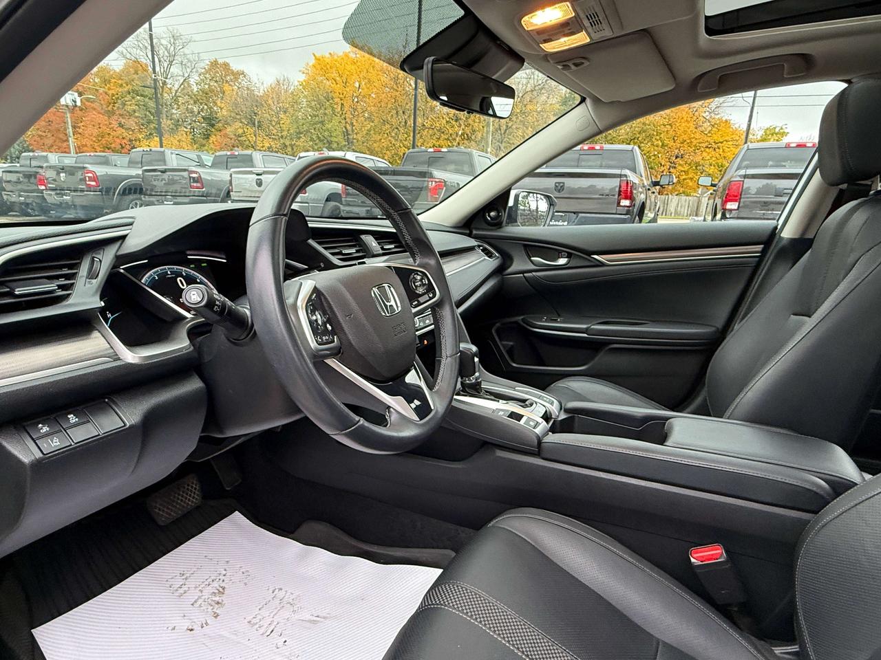 2020 Honda Civic Touring | NAVIGATION | SUNROOF | BLUETOOTH | Photo