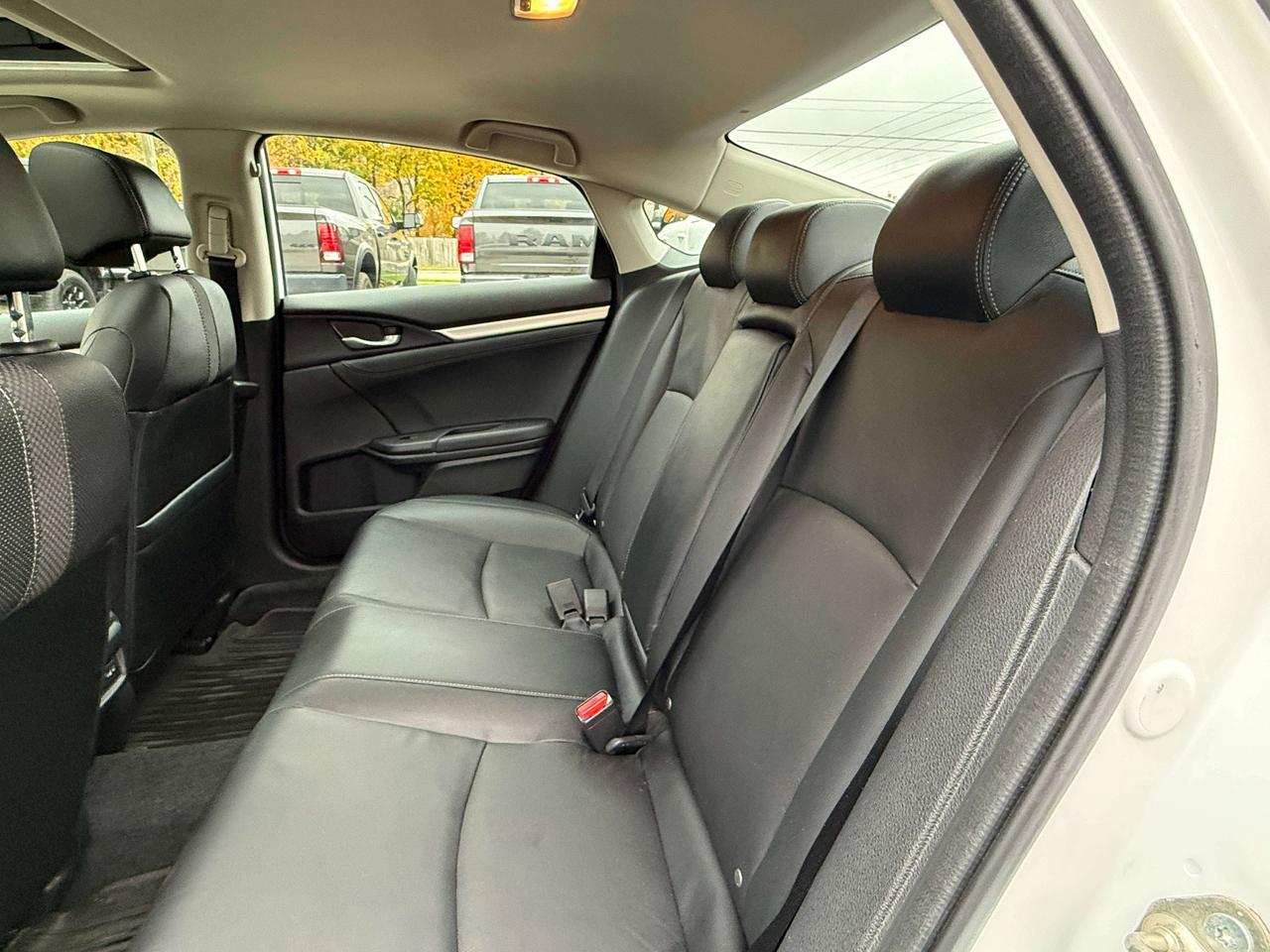 2020 Honda Civic Touring | NAVIGATION | SUNROOF | BLUETOOTH | Photo