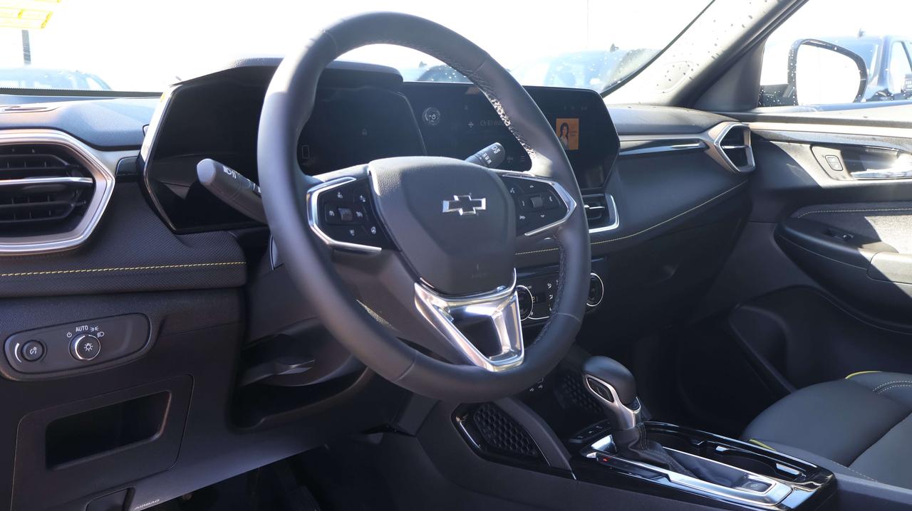 2024 Chevrolet TrailBlazer ACTIV | Heated Mirrors | Back-Up Camera Photo