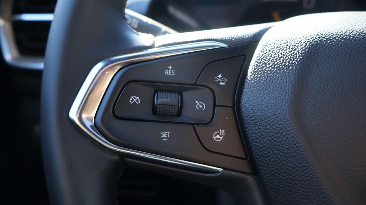 2024 Chevrolet TrailBlazer ACTIV | Heated Mirrors | Back-Up Camera Photo