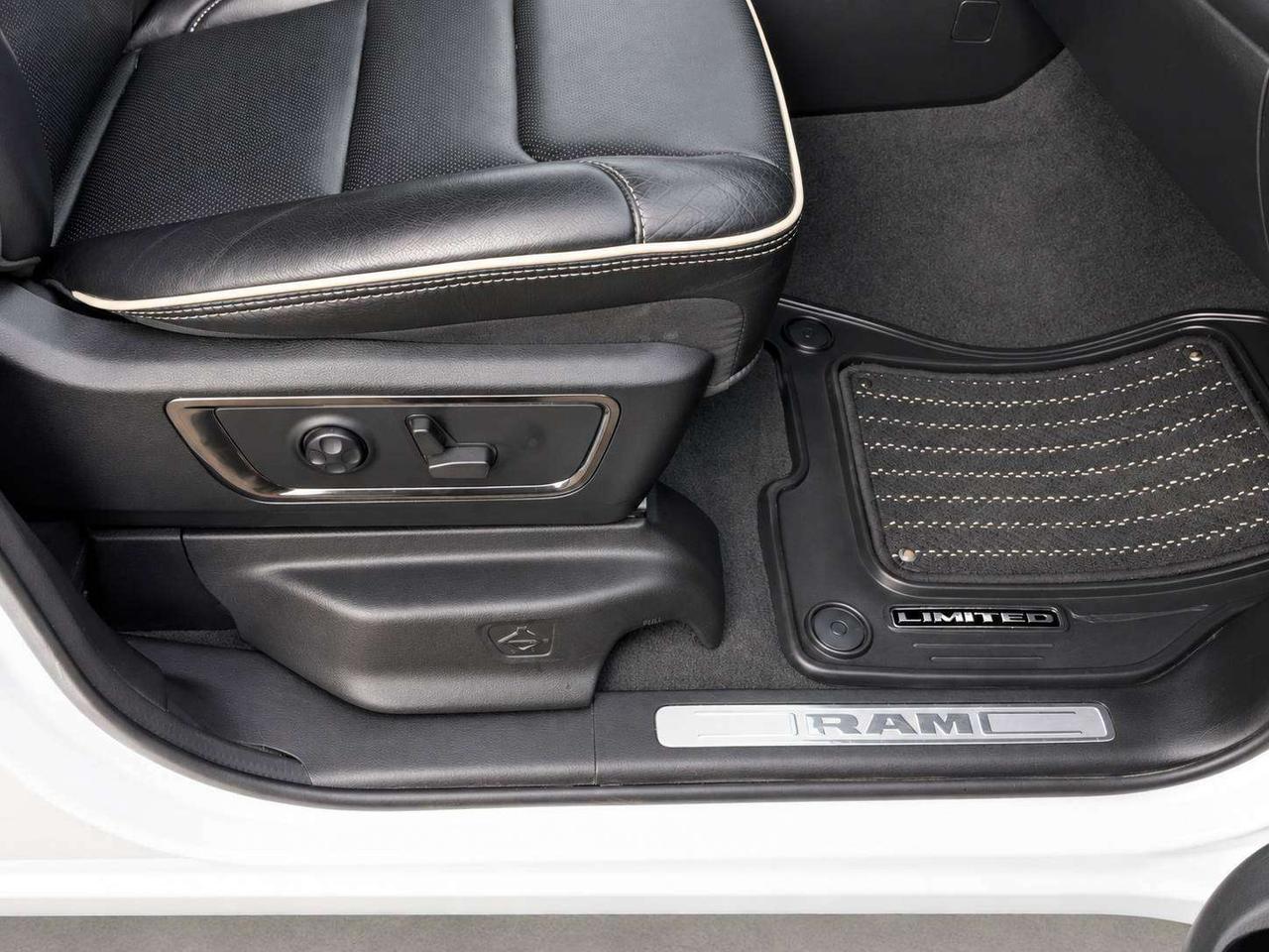 2022 RAM 1500 Limited Night V8 | Level 1 | Tow Pkg | Igla | 4X4 Photo