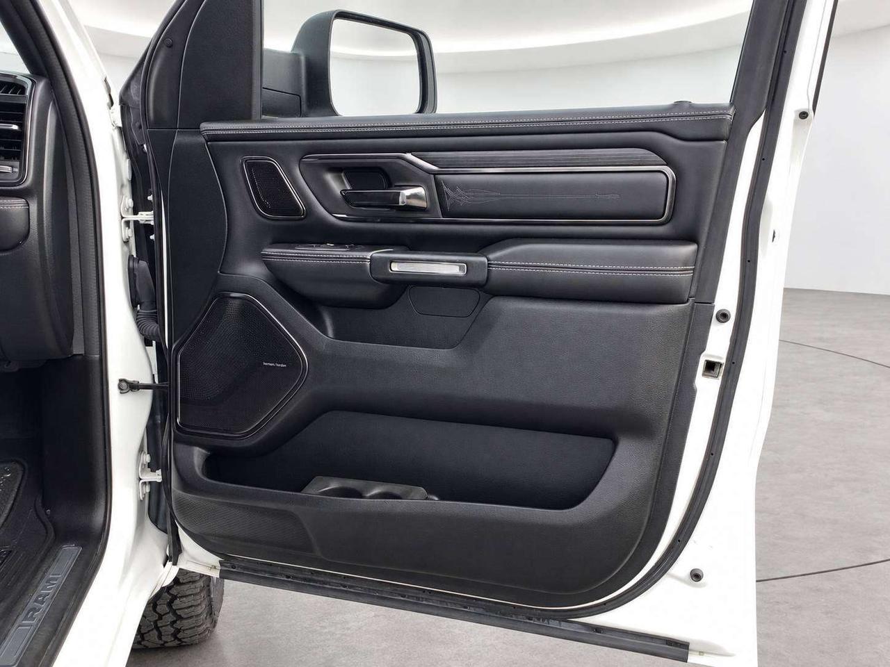 2022 RAM 1500 Limited Night V8 | Level 1 | Tow Pkg | Igla | 4X4 Photo