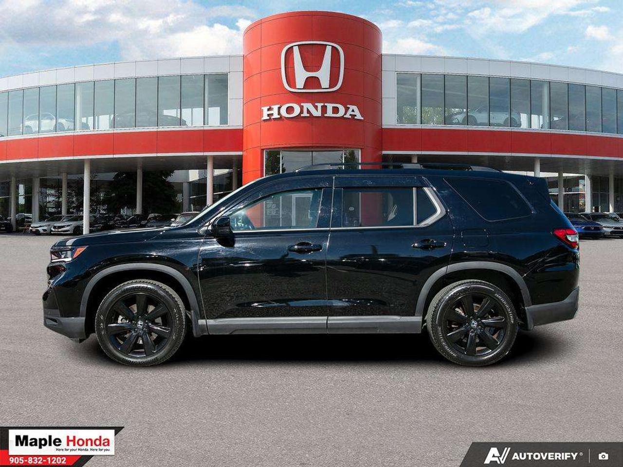 2024 Honda Pilot Panoarmic roof| Navigation| Heated Seats| Auto Sta Photo2